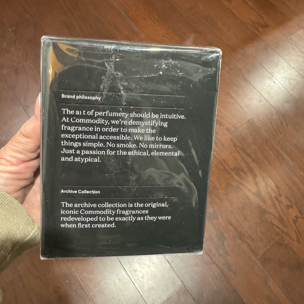 COMMODITY RARE DISCONTINUED “LEATHER “ COLOGNE NEW - Picture 2 of 3